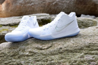 Basketbalové boty Nike Kyrie 3 Chrome