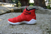 Basketbalové boty Nike LeBron Soldier XI University Red