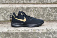 Basketbalové boty Nike LeBron Witness III