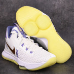 Basketbalové boty Nike LeBron Witness V