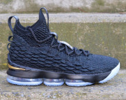Basketbalové boty Nike Lebron XV Black Gold