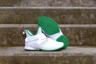 Dětské basketbalové boty Nike LeBron Soldier XII GS IRISH