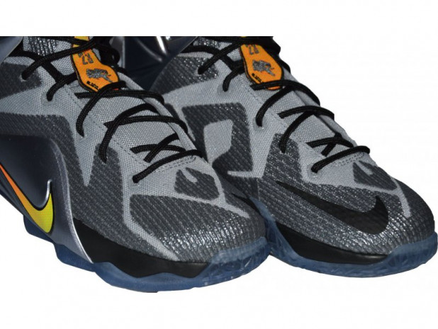 Dětské basketbalové boty Nike Lebron XII 12 Flight pack