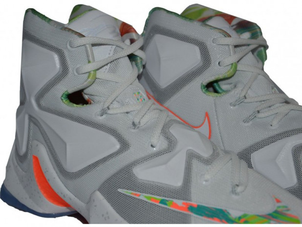 Basketbalové boty Nike Lebron XIII EASTER