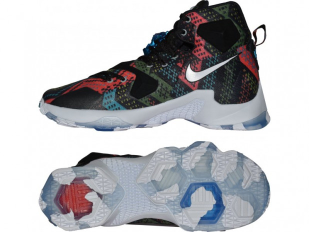 Basketbalové boty Nike Lebron XIII BHM