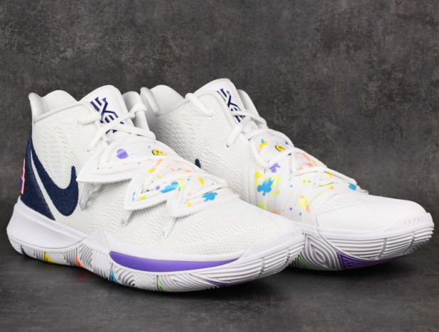 Basketbalové boty Nike Kyrie 5 Have a Nike day | BASKET SHOP