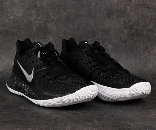 Basketbalové boty Nike Kyrie Low 2