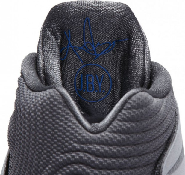 Dětské basketbalové boty Nike Kyrie 2 Wolf Grey
