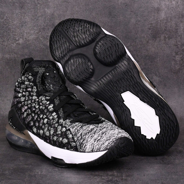 Dětské basketbalové boty Nike Lebron XVII